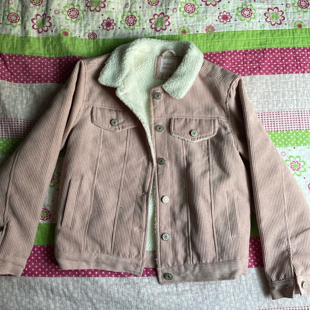 𝜗𝜚⋆₊˚ children’s fluffy pink winter jacket